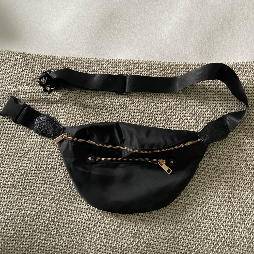 Black Fanny Pack